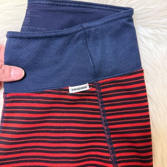 [Patagonia] Red and Blue Striped Capilene Base Layer - Size XS - Picture 2 of 5